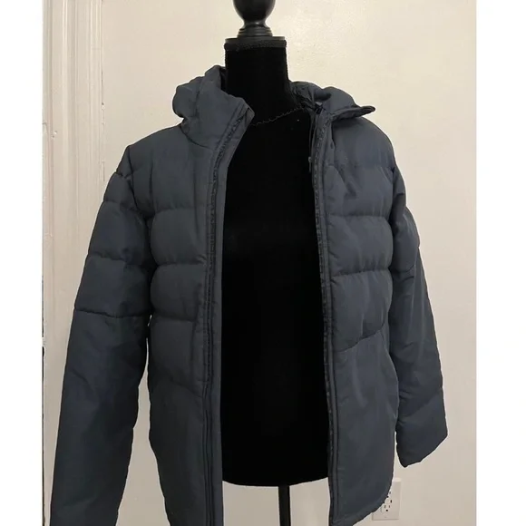 *^- Underarmor Puffer Coat -^* - Picture 1 of 3